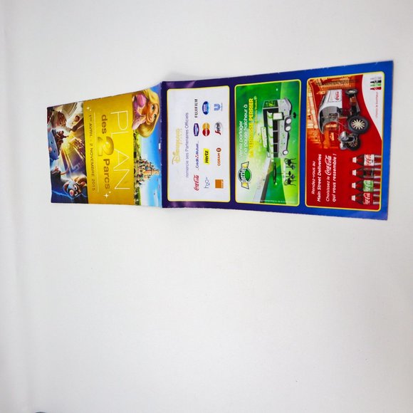 PARIS Disney EURO Disneyland Map EUROPE souvenir gift for Travel 2015 FRENCH - Picture 3 of 15